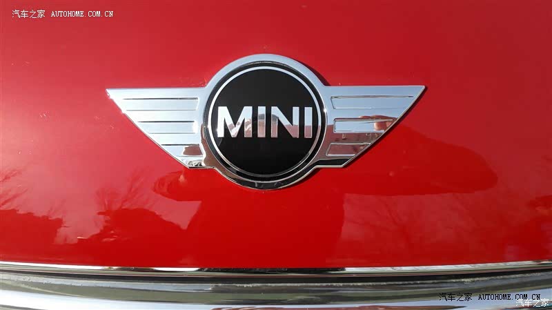 不愧是独特的车型，亮骚专用...