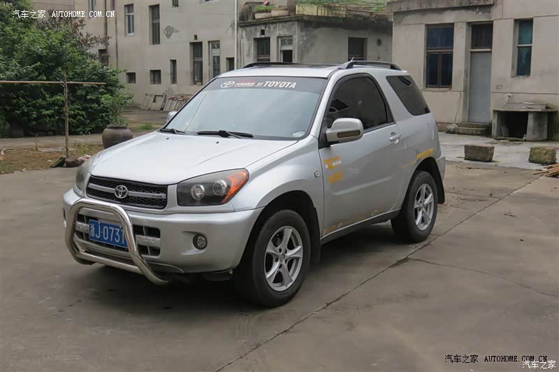 三菱发动机，皮实耐用，做工欠佳，空间灵活空间灵活非常方便载货