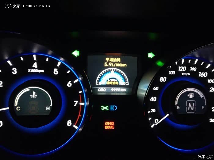 一年半的索八、还是挺满意的、配置内饰外观挺满意的