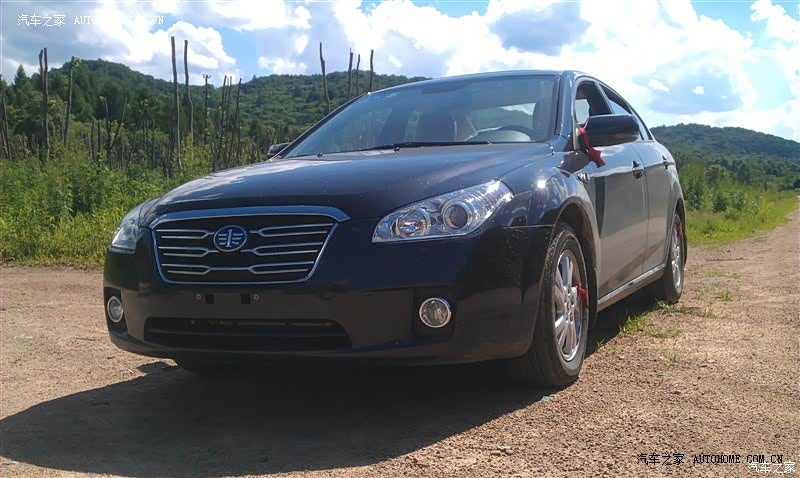 总体表现良好，目前没有大毛病，异响较多。