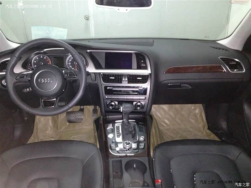 很不错的一款车，虽然目前比3系和c级老了一点，但是依然老当力壮