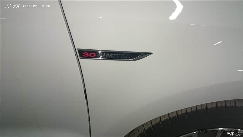 外形漂亮、配置丰富、容易超控的小车