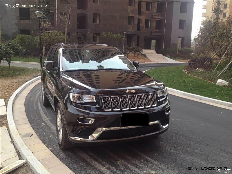 开车不累，舒服适合跑长途，霸气的外观、舒适的驾驶感受。