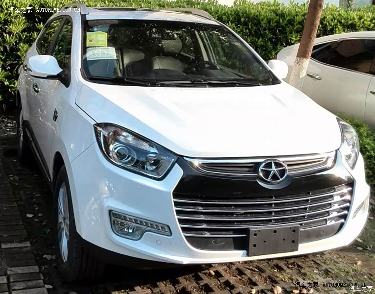 就驾驶乐趣来说开的很爽，提速快，换档顺，车内安静，舒适性好。