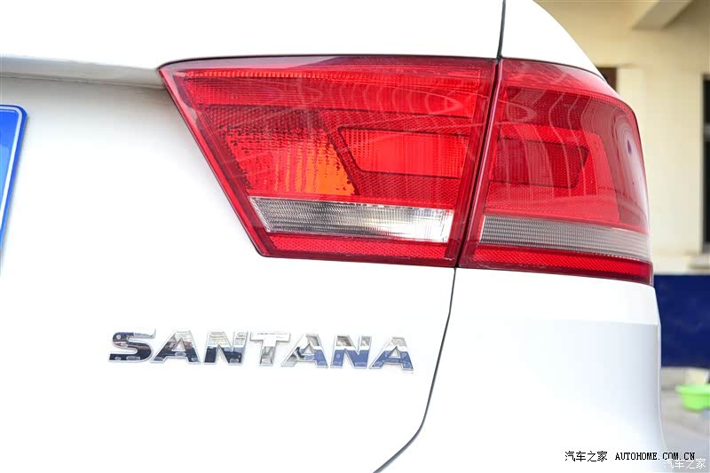 性价比很高，有利有弊，车子很不错。