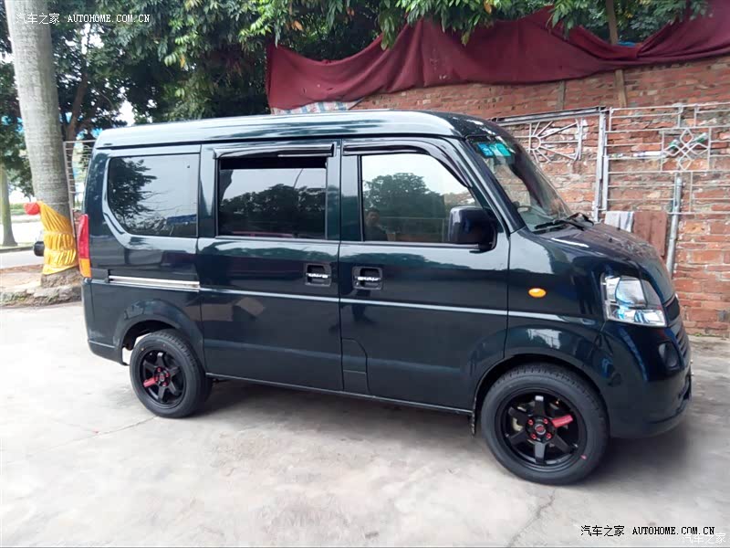 实用至上，内饰太差，车型很久不更新