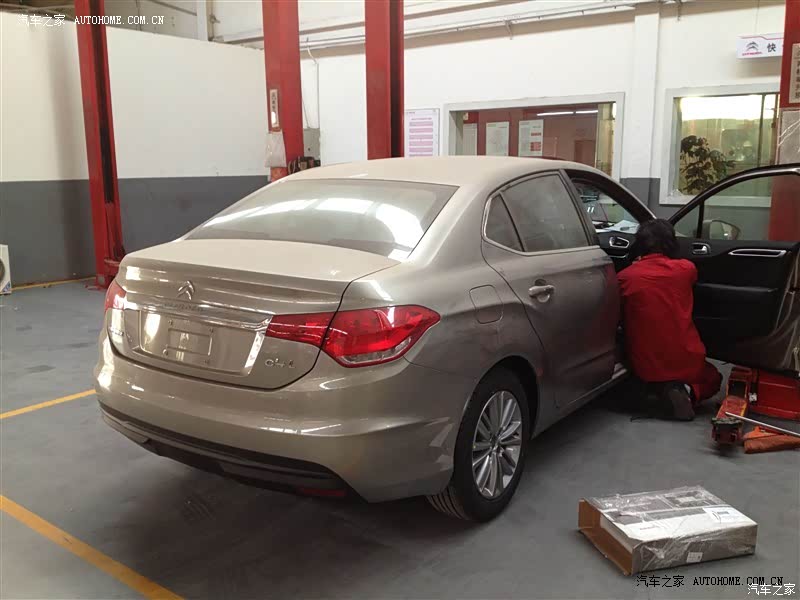 外观和性价比是最棒的！用到现在一年多没什么毛病！很好