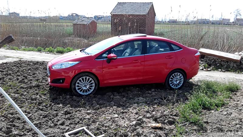 性能不错，空间一般，适合三口之家。