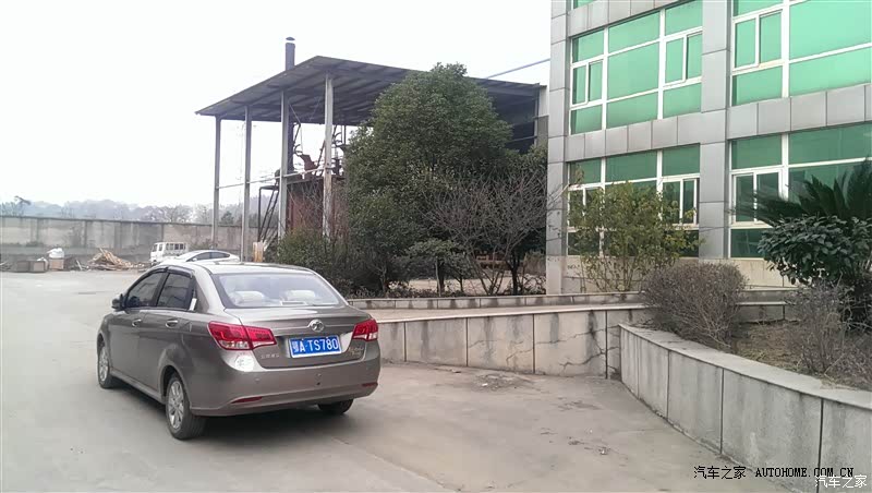 配置完善的初学者车、家庭经济车，性价比高！