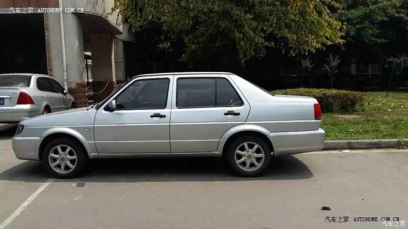 用车成本低廉和本车玩具性质运载功能是我们普通收入者可以选择的