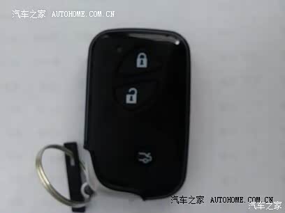 空间大、舒适度不错、性价比相当高，本人新手加上还在磨合期内。