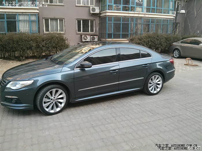 总体来说性价比还不错，就是后排空间小，大众的小毛病多。