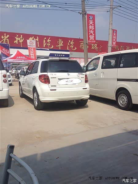 用过以后就知道铃木车真的很省油，而且毛病少