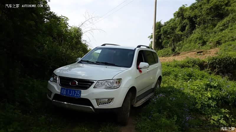 如果你喜欢越野或者你家的路不好选择这车还是很好的 
