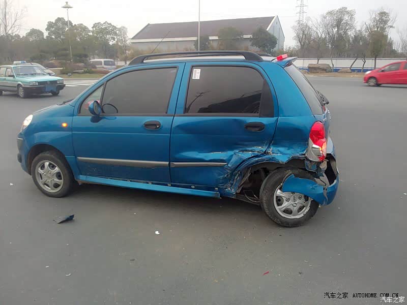 小巧玲珑，简单实用。