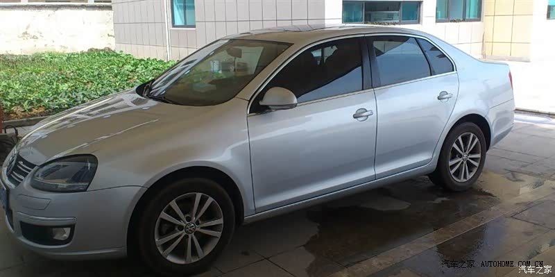 整体感觉还是不错，就是动力跑高速有点吃力