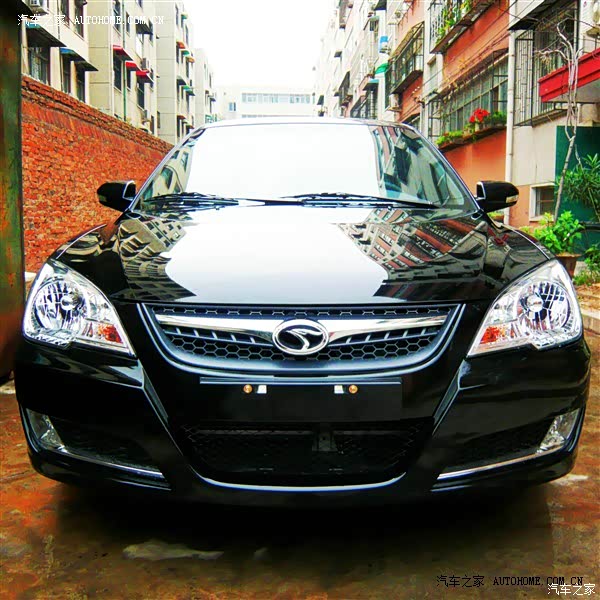 性价比很高，7万多带无钥匙启动，电动外后视镜，四轮碟刹等