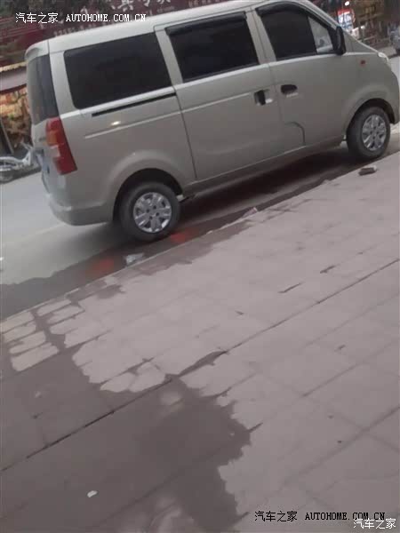 时尚 大气 外观好看 省油 舒适