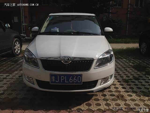 购买小晶已经一年，感觉小晶越发的好开，颜值高，耐看，老婆喜欢