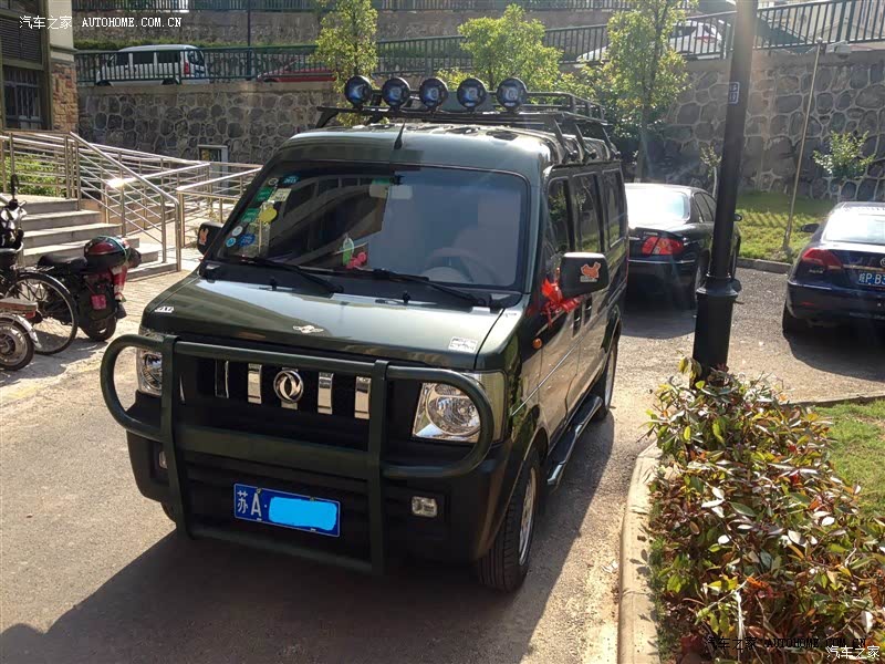 外观很酷，动力表现也不错，是辆不错的车子。