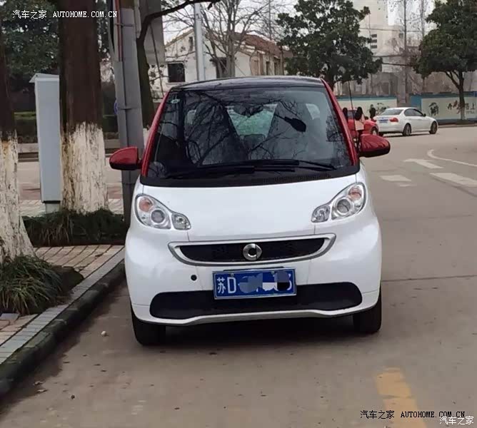 操控灵活，停车方便，高速表现也很好，省油，上下班代步车首选。