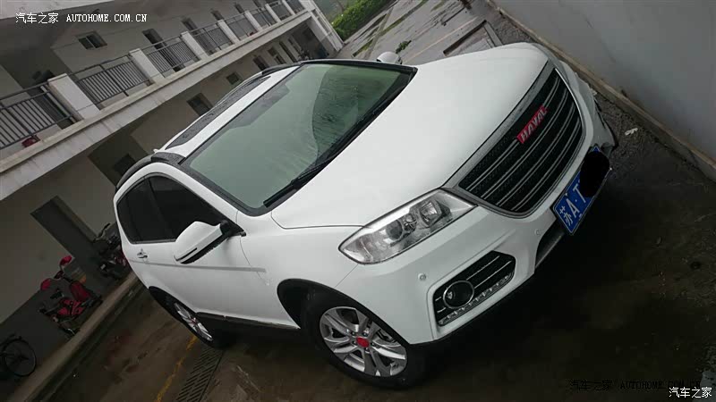 绿静发动机动力强，省油，适时四驱，挂档感受一般