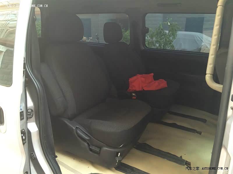 舒适性很好，空间大。