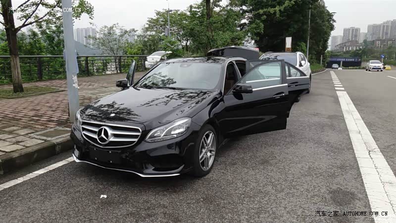 隔音效果一级棒，操控性能超好，油耗偏高。