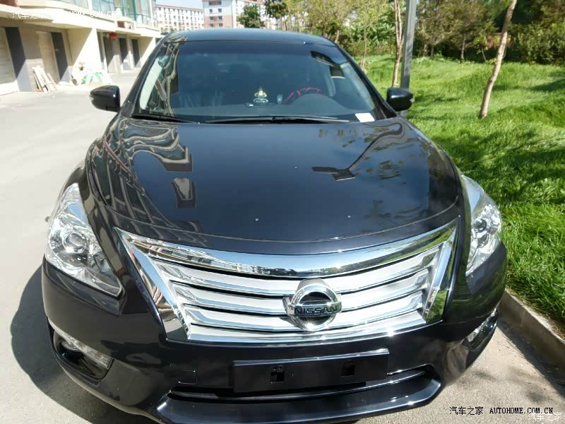 外观大气时尚，内饰做工不错材料高档，空间大设计上层，动力一般