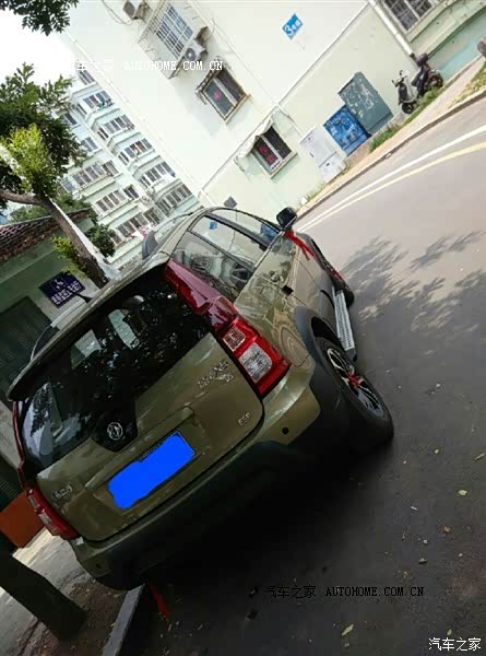 大气，稳重，空间大，是家庭出行的好工具！