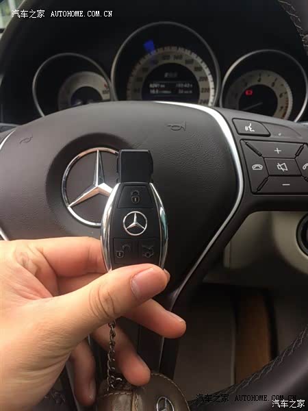 车很舒适，空间也不错，很沉稳