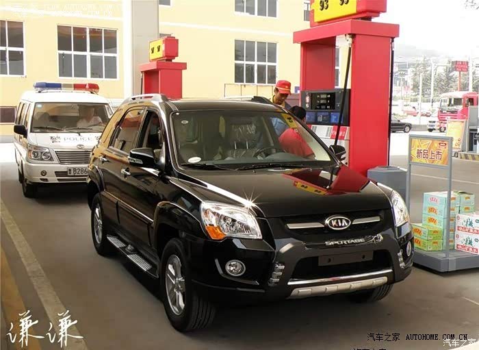 外观硬朗，空间宽敞，驾驶舒适，视野好。