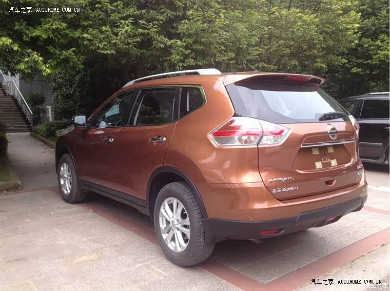 空间大，舒适性强，外观入我眼，性价比高，细小配置上还不够暖心