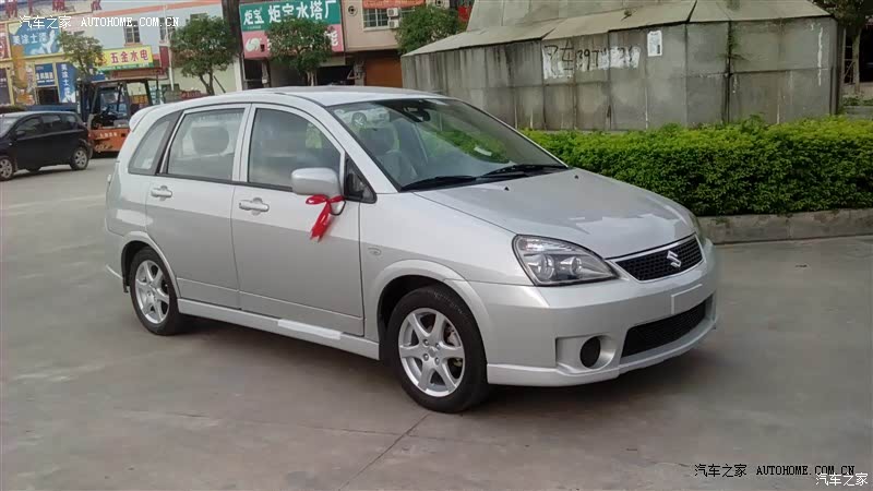 选择利亚纳不错，性价比高，合资品牌。