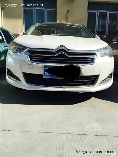 外观时尚，配置厚道，舒适家用车的睿智之选