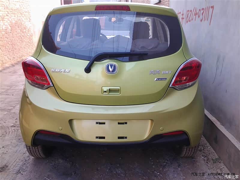 除了油耗高以外，新奔奔自动挡车型开起来的总体感觉还是不错的！