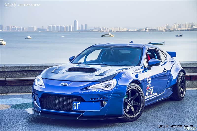 百万级别的操控，目前市面上最适合练习漂移和赛道驾驶的车