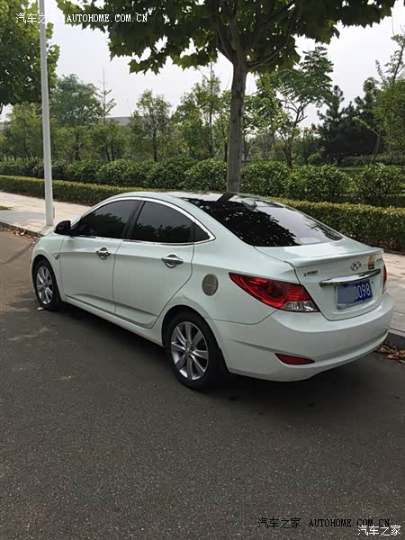 在同一级别的小车中，感觉瑞纳表现还是相当出众。超控性能很好。