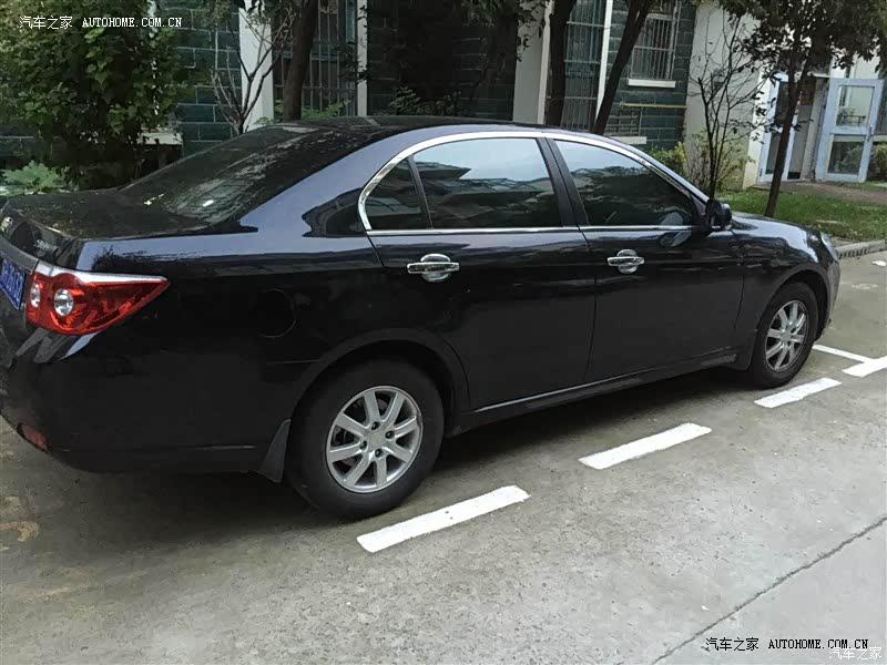 外观大气，空间舒适，动力偏弱