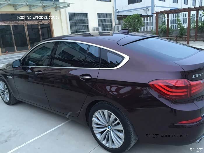 颜值高，操控好，路感强，空间大，适合长途自驾游。