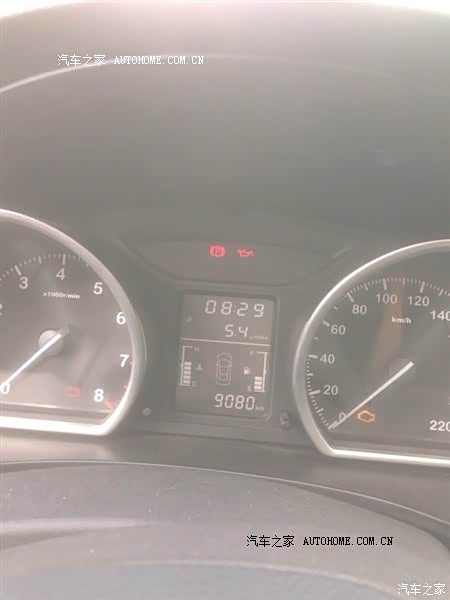 动力方面只算一般，售后方面有些小问题始终解决不了，舒适性一般