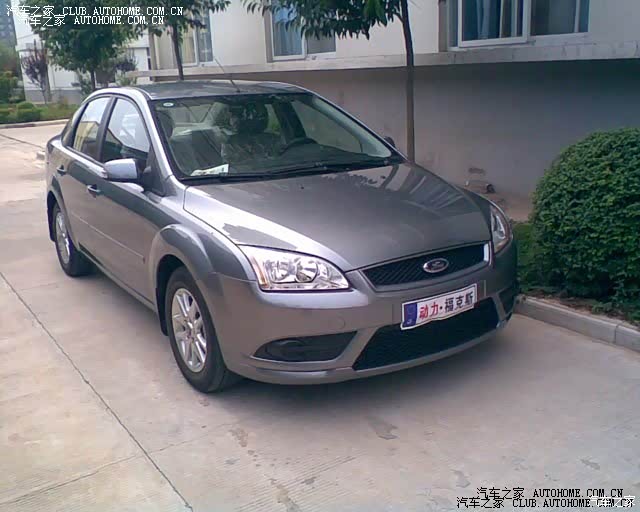 操控好，油耗可以接受，就是得定期清理节气门和积碳，空间一般。