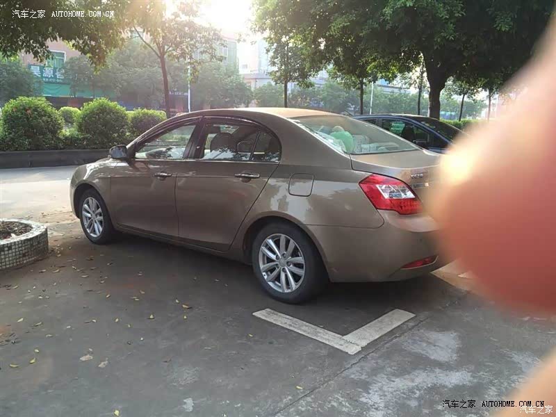 小7安全性高，用料厚道，还有质量的可靠。帮我省去了很多个心