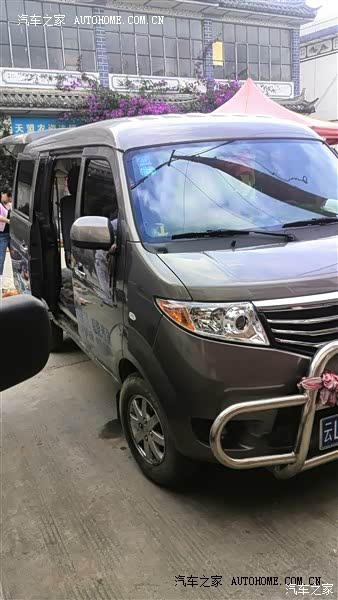 一款还算不错的车，但是对于我来说动力有点“干吼不走的感觉！”