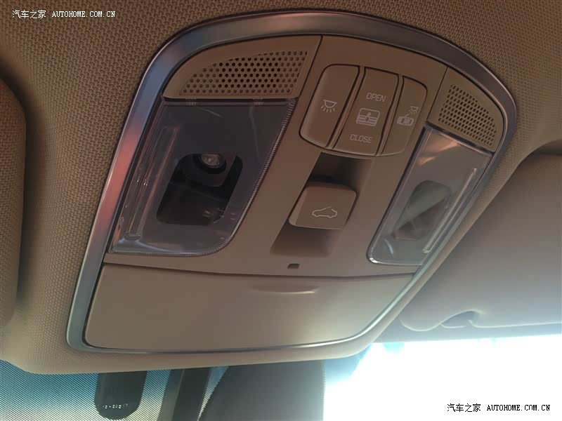 在空间动力操控油耗舒适性外观内饰性价比方面，是中级车的典范！