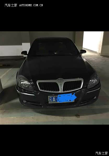 外观相当霸气！超级大的乘坐空间！