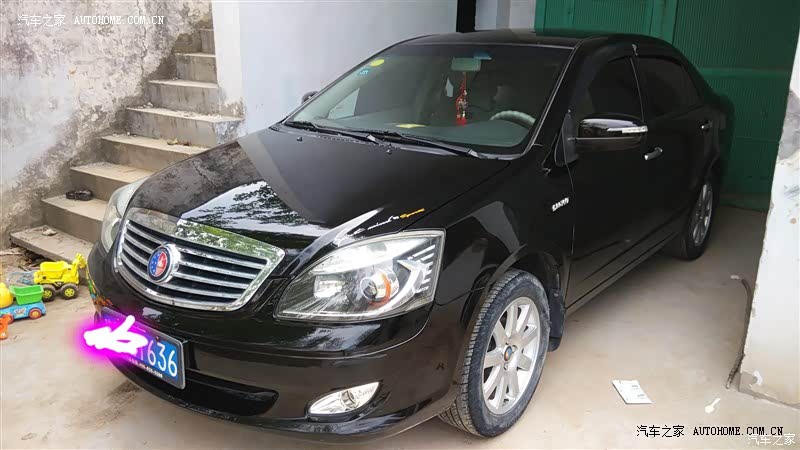 价格亲民，配置丰富