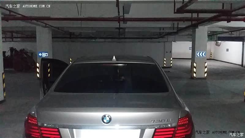 空间大，储物空间充足，动力输出线性，隔音一般，油耗较高