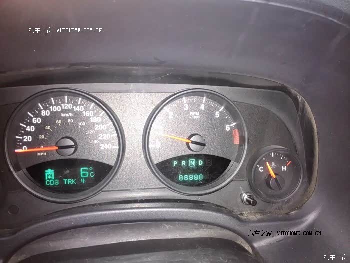 城市越野中，越野能力较强的，经常跑山路，烂路，从未陷过车。