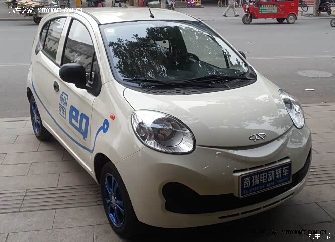 空间超预期，像坐在小SUV里面，提速哪叫一个爽！